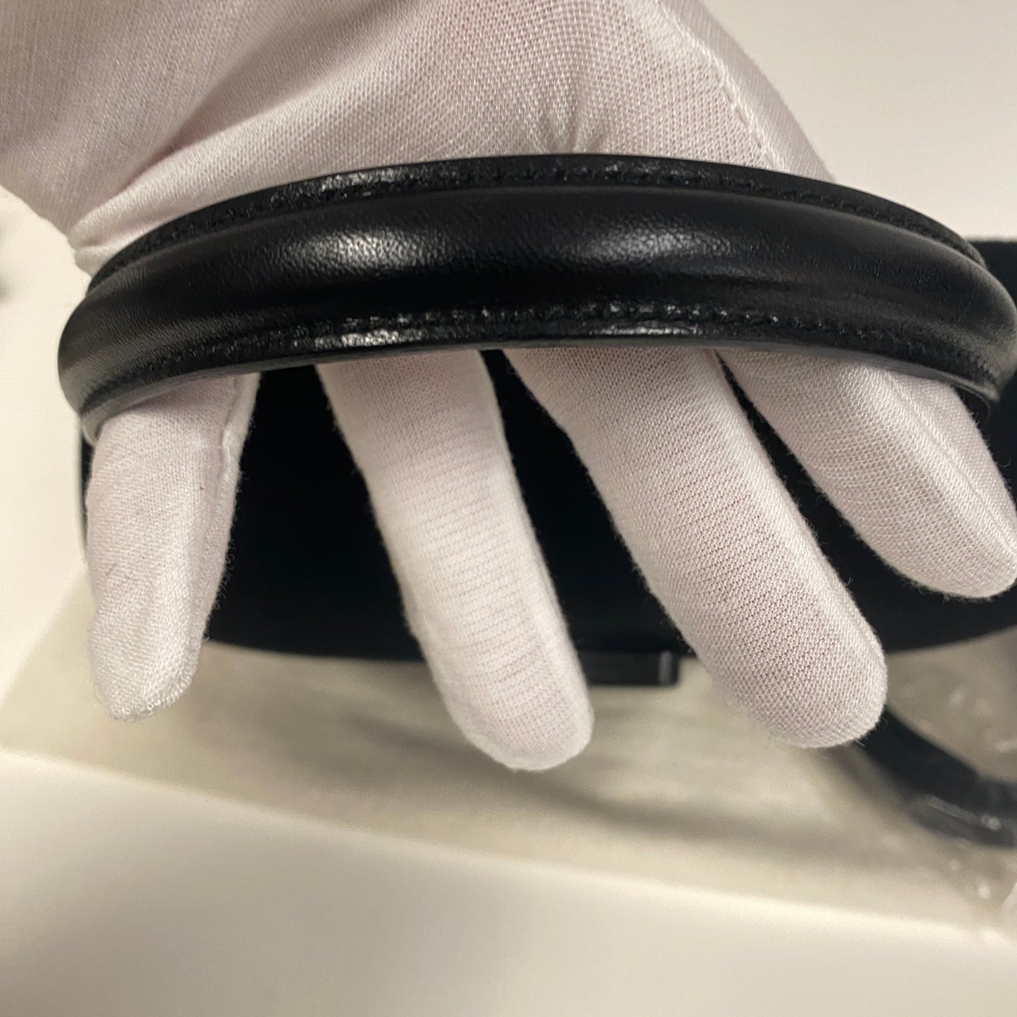 Gucci vintage top handle belvet & leather bag