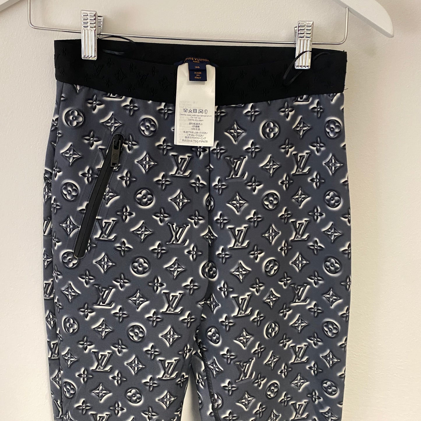 Louis Vuitton monogram leggings size 36 U.K. 6-8