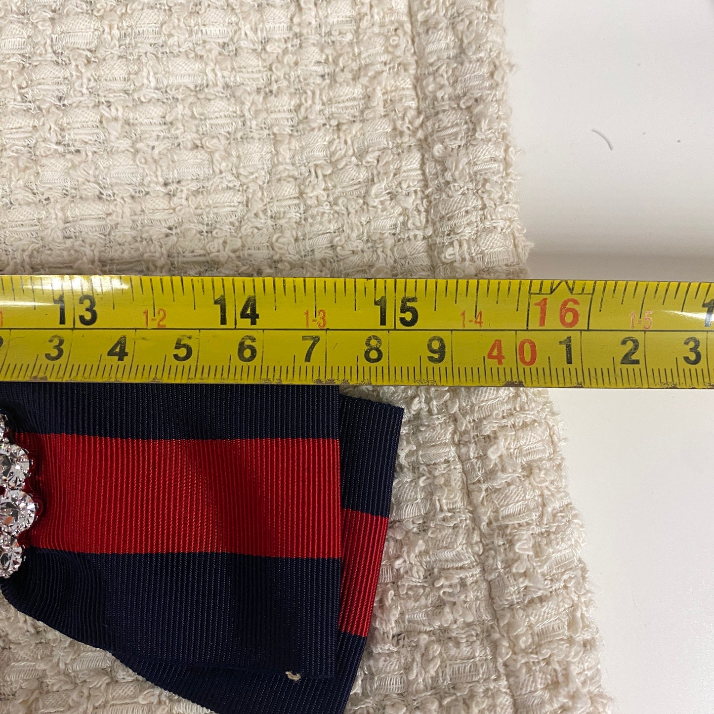 Gucci Cream Bow Detail Tweed Cropped jacket  Size 38 U.K. 6