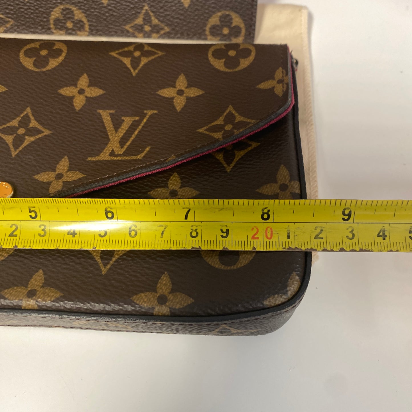 Louis Vuitton felicie pochette