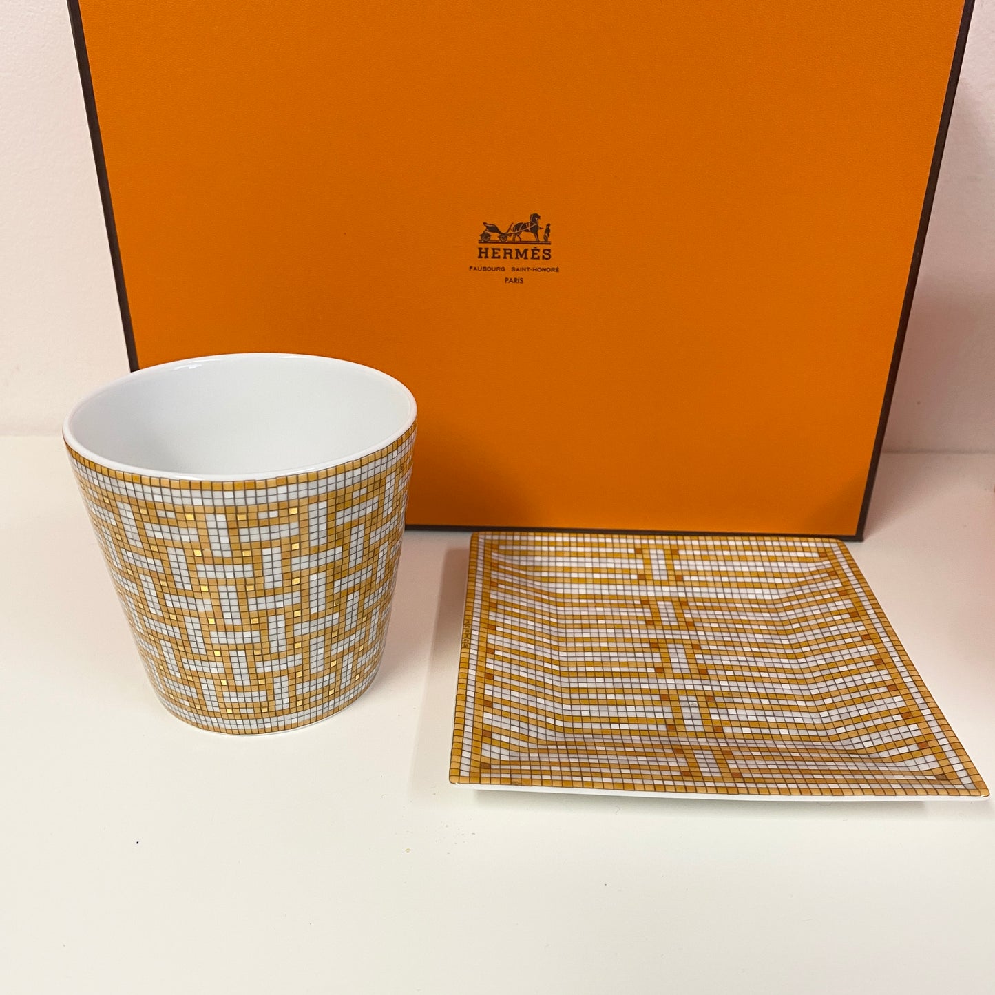 Hermes au 24 mosaic candle holder and plate. Boxed