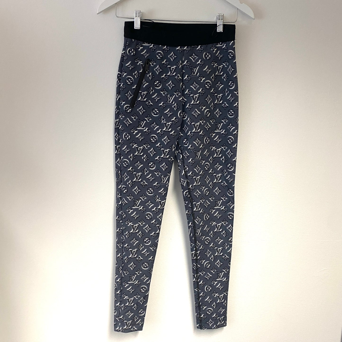 Louis Vuitton monogram leggings size 36 U.K. 6-8