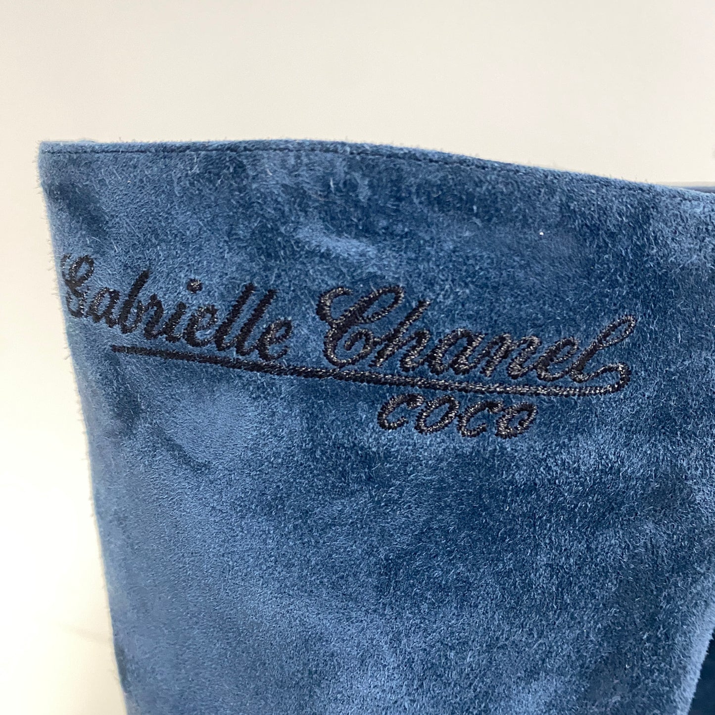 Chanel Blue suede CC & Gabrielle Chanel Boots size 35 uk 2