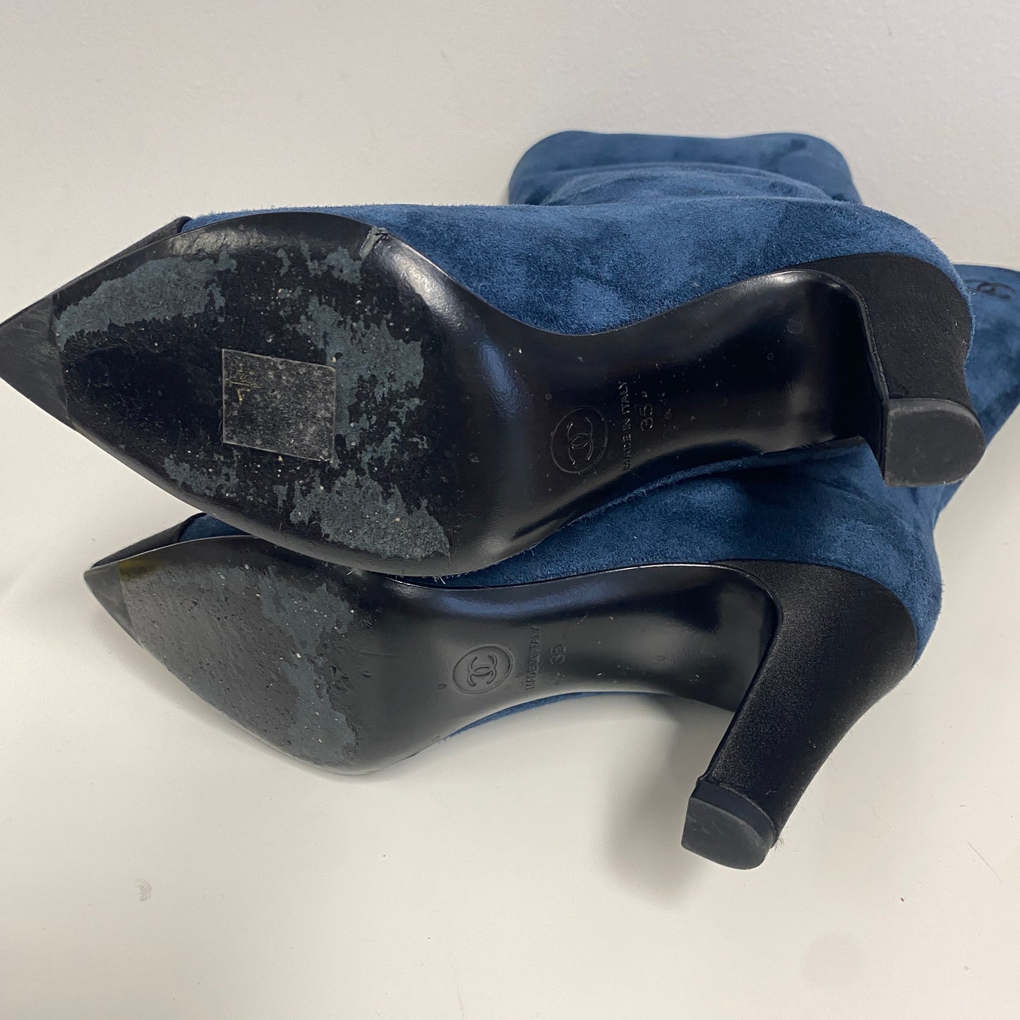 Chanel Blue suede CC & Gabrielle Chanel Boots size 35 uk 2
