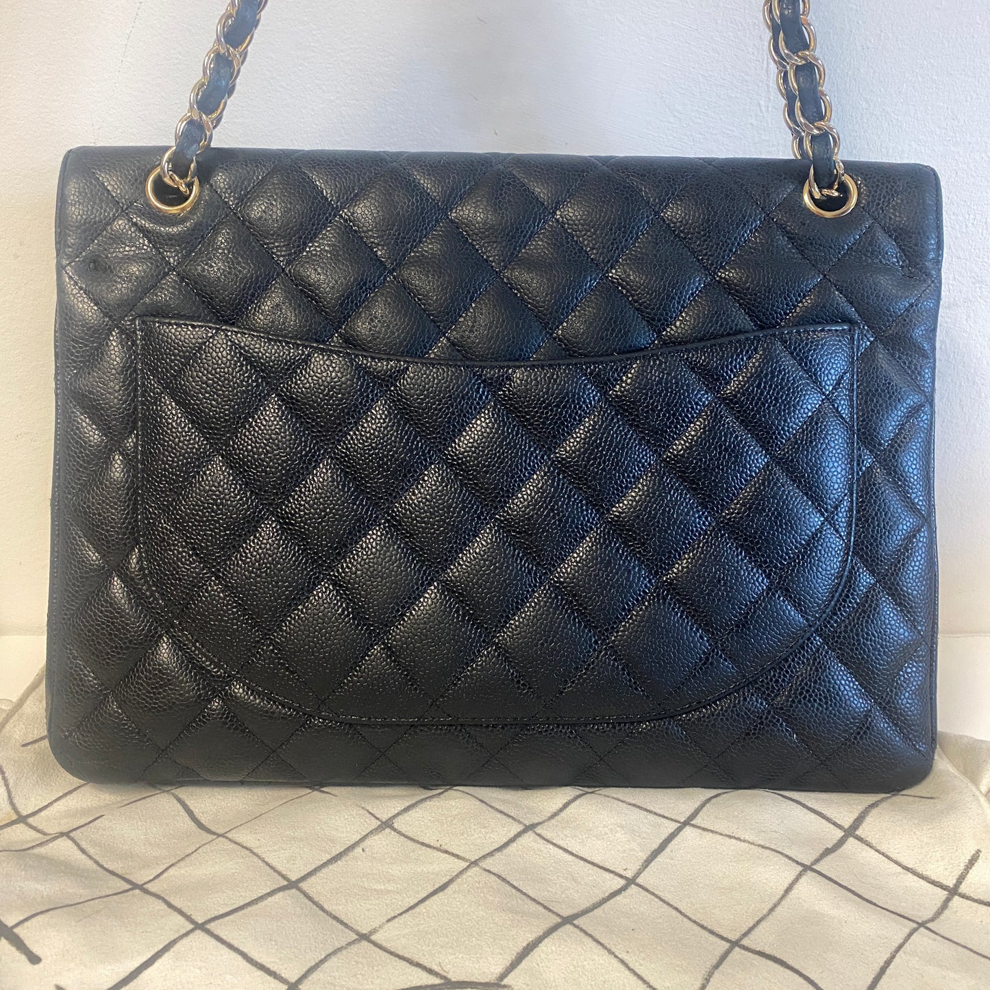 chanel black leather maxi jumbo double flap bag