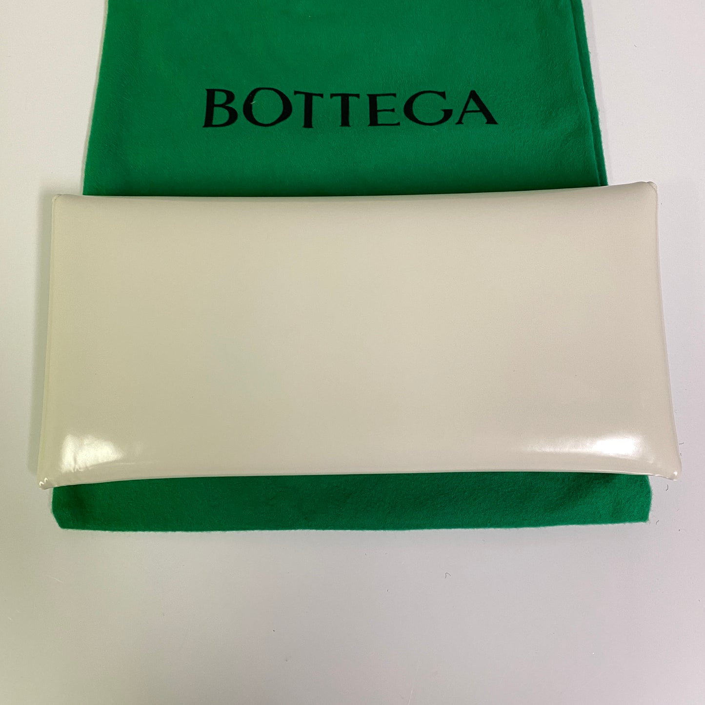 Bottega Veneta cream white clutch