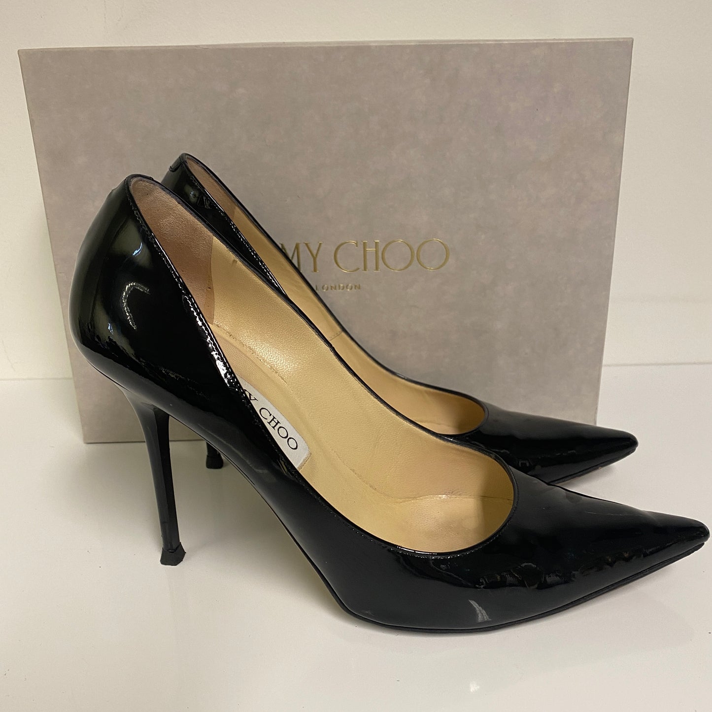 Jimmy Vhoo black patent leather heels size 40.5