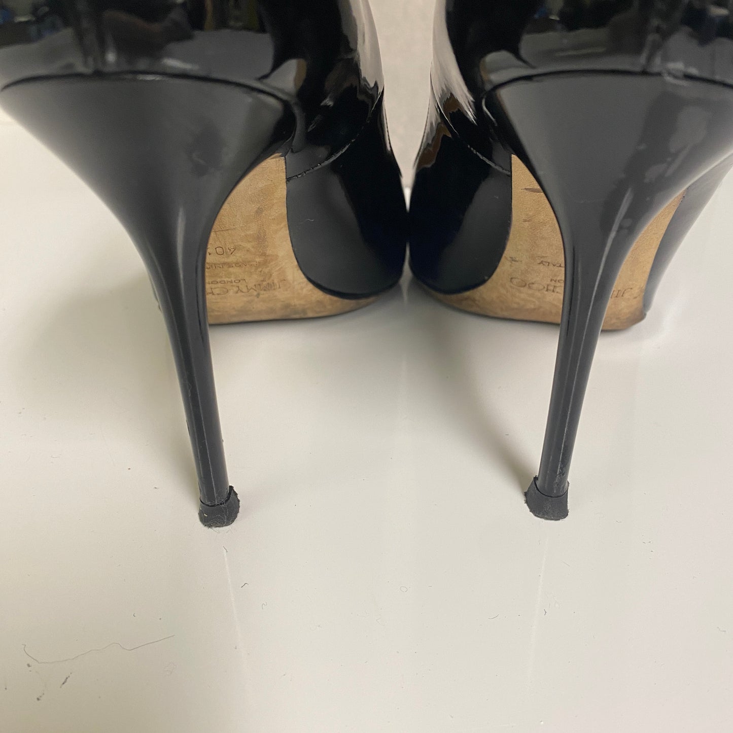 Jimmy Vhoo black patent leather heels size 40.5