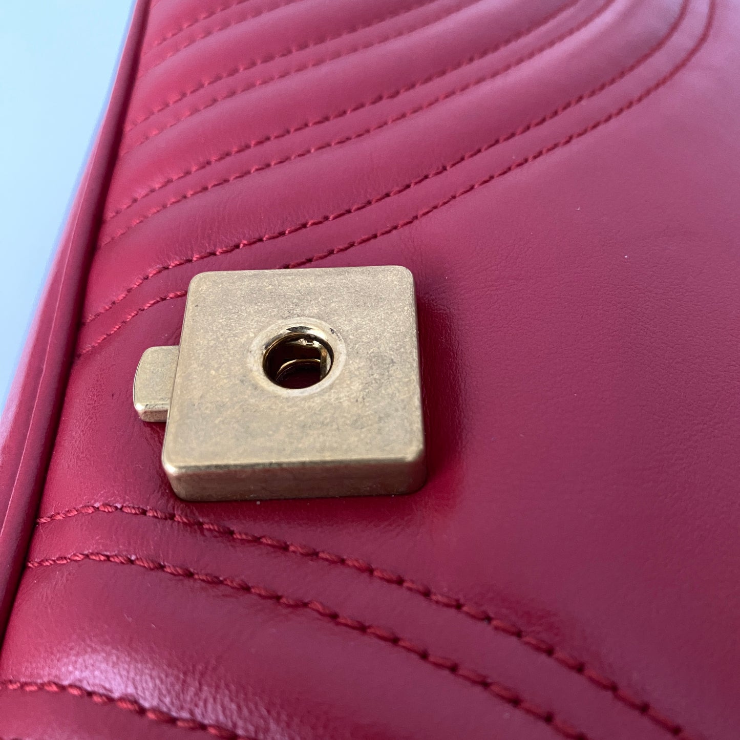 GUCCI MARMONT SMALL RED LEATHER FLAP BAG