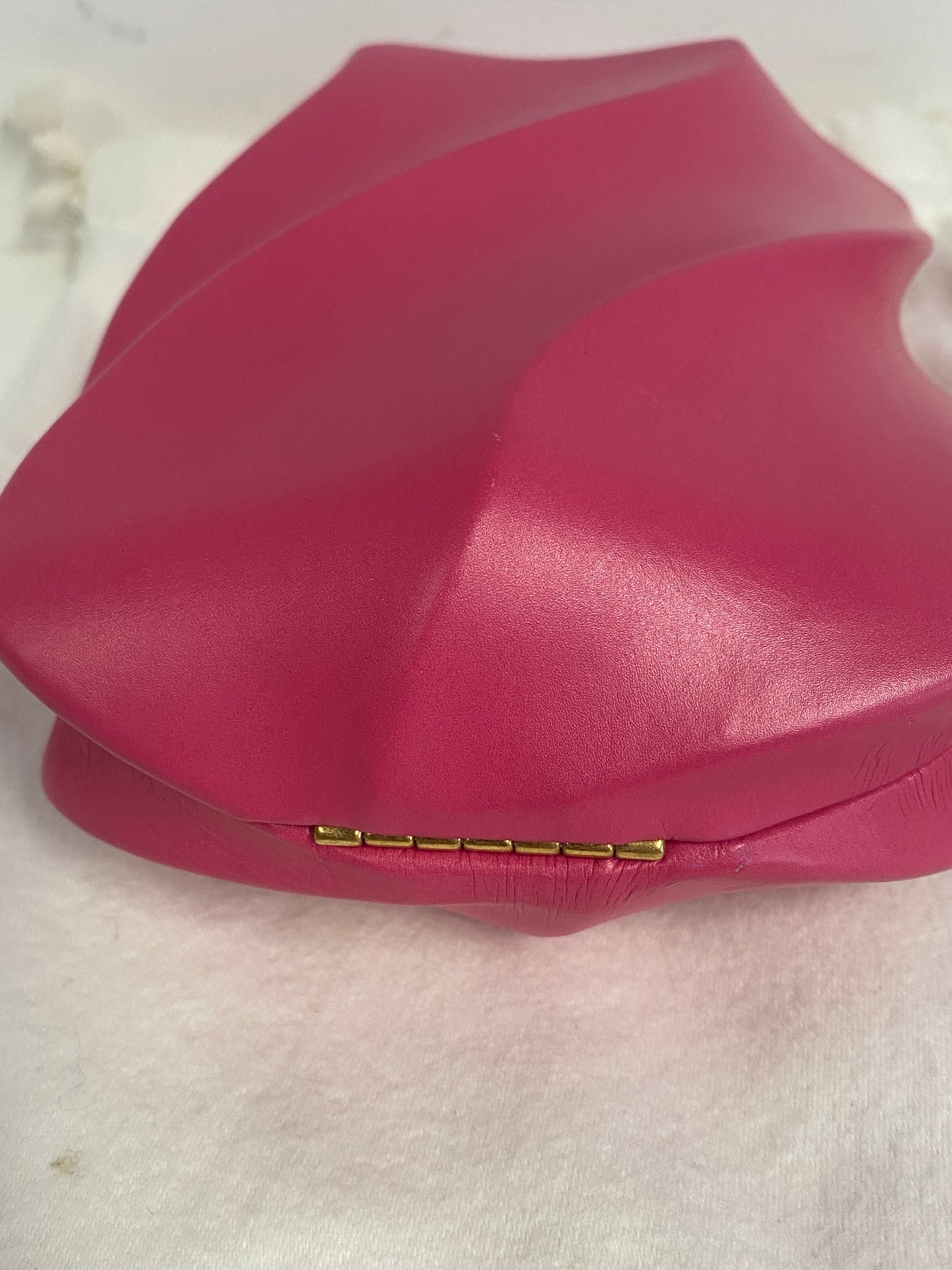 Bottega Veneta pink leather whirl clutch  With cloth bag