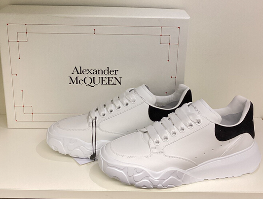 NEW - ALEXANDER MCQUEEN WHITE LEATHER TRAINERS - SIZE 39.5 (6.5 UK)