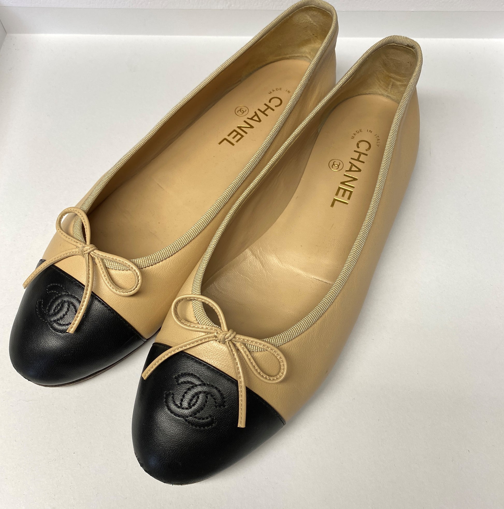 Chanel flats size 42 Clearance