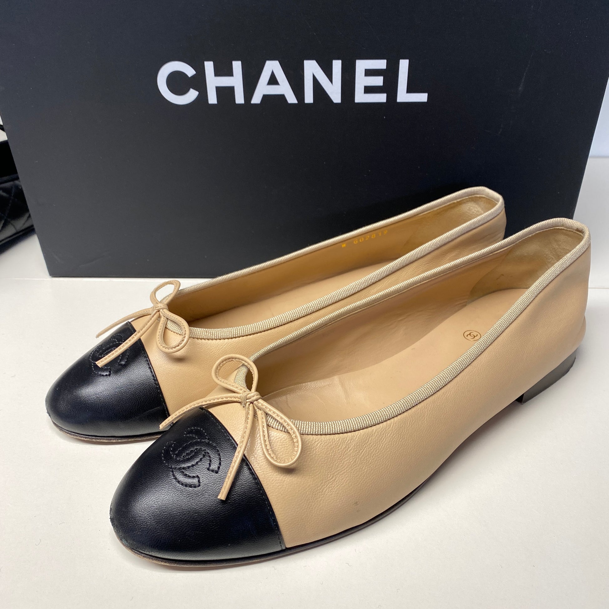 Chanel flats size 42 Clearance